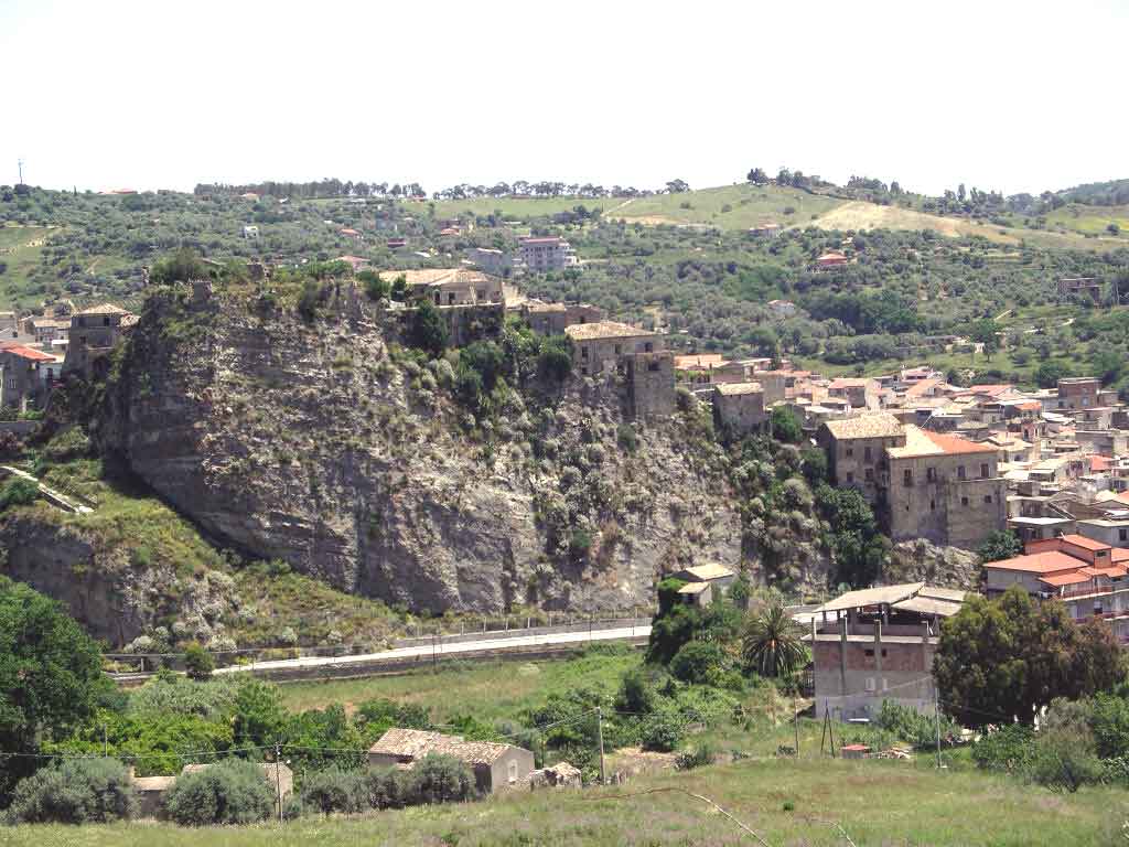 Il borgo medievale di Gioiosa Jonica